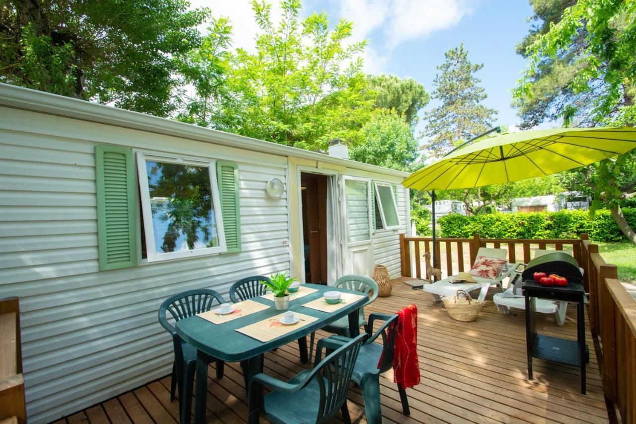 Camping Les Mimosas Hotel Pégomas Buitenkant foto